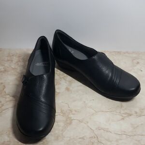 Dansko Women's Classic Black Loafers Size  42